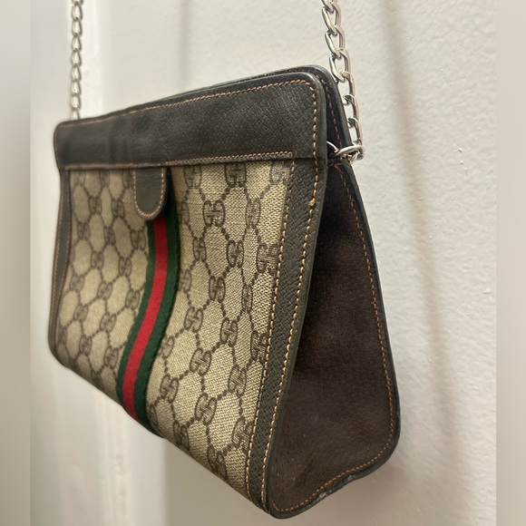 Gucci Clutch with crossbody silver chain strap, insert and authentic box - Picture 10 of 16